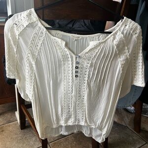 En Creme Ivory Lace Button Blouse